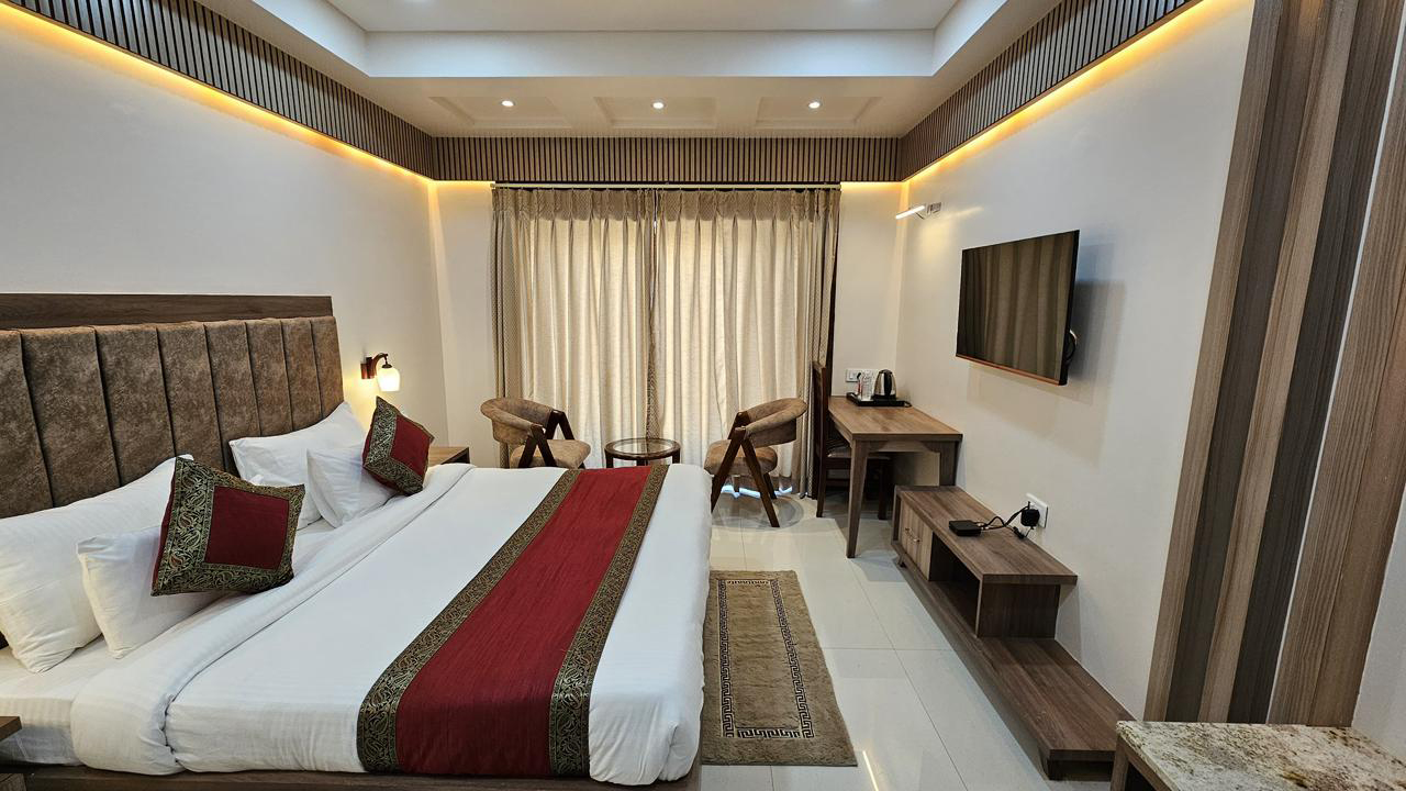 Deluxe Room 2